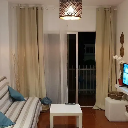 2-3 * Playa del Ingles (Gran Canaria)